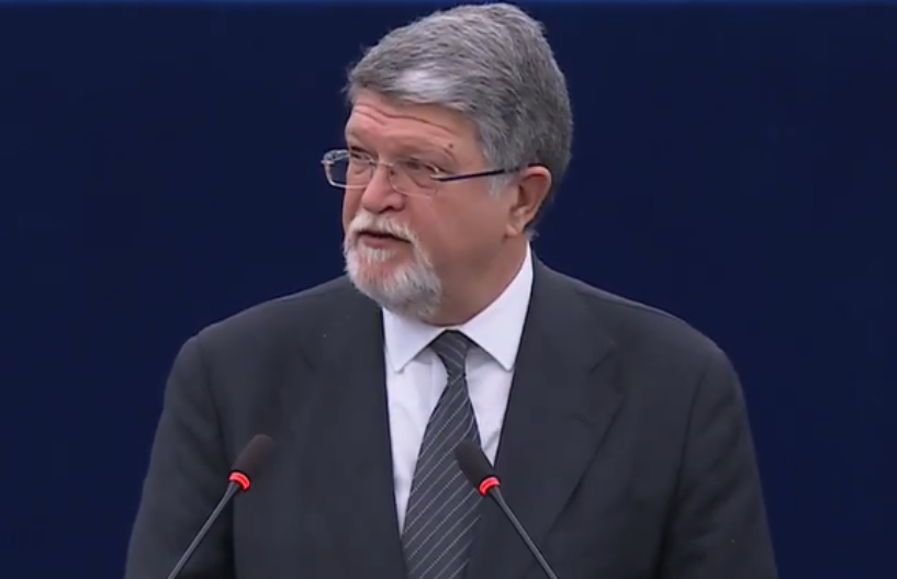 PICULA I BLOKADERSKA OPOZICIJA SINHRONIZOVANI U PRITISKU NA VLAST Žele da ukinu EU fondove i sruše Vučića