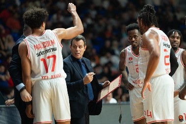 TOTALNI HAOS U IZRAELU Suspendovan vlasnik Hapoela