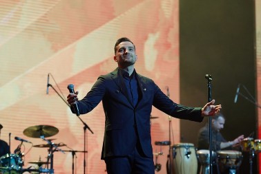 "ZATEKAO SAM JE GOLU" Pevač u  programu uživo otkrio detalje hit scene