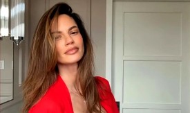 MUŠKARCI U TRANSU! Danijela Dimitrovska u crvenom brushalteru i čipkanim gaćicama oduzima dah (FOTO)