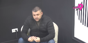 MUSTAFA RASKRINKAO SVOG SINA Asmin se hvali luksuznim životom, a evo šta vozi u spoljnjem svetu!