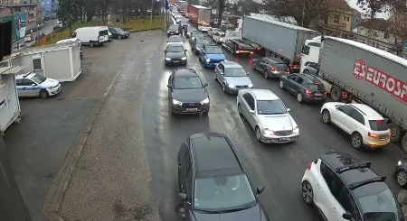 NA IZLAZU IZ SRBIJE ČEKAJU I DO 5 SATI! Evo kakva je situacija 