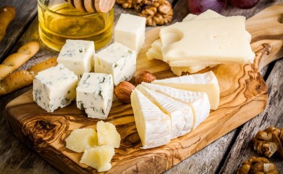 Kardiolozi otkrili: Šta se dešava sa krvnim pritiskom kada jedete sir