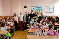 Akcija „Đaci vas mole, usporite pored škole“ u opštini Surčin