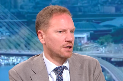 UPOZORENJE POVERENIKA MILANA ANTONIJEVIĆA POVODOM MIZOGINIH OBJAVA: Oštro osudio istup ponoševca!