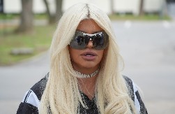 "ČESTO MENJAM SILIKONE" Dara Bubamara na korekcije dala skoro 30.000 evra, evo šta je sve radila na sebi 