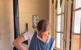 SAD JE NAŠLA DA SE PRAVDA Influenserka zamalo otrovala mušterije ovim proizvodom, razapeli je na društvenim mrežama