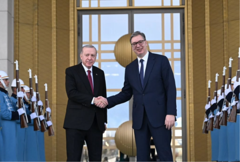 VUČIĆ SE OGLASIO IZ ANKARE: Sa Erdoganom me čeka niz razgovora od strateškog značaja za odnose Srbije i Turske (FOTO)