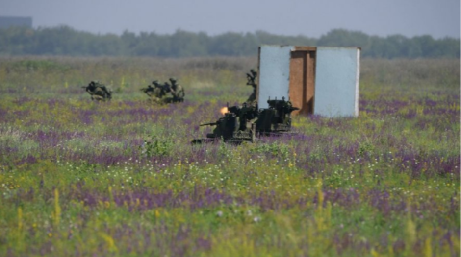 "IMAĆEMO BRIGADE ROBOTA U VOJSCI" Vučić: Za godinu dana biće to druga slika