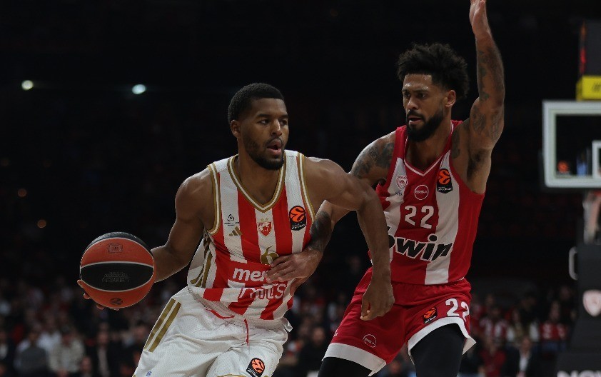 ZVEZDA PALA POSLE DRAME Vezenkov doneo pobedu Olimpijakosu u bratskom derbiju