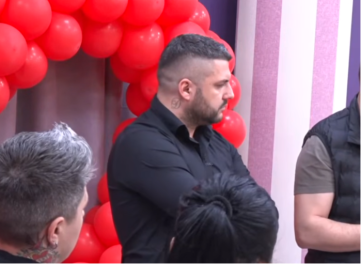 ŠOK U ELITI! Asmin Durdžić zanemeo kada su mu stigle poruke od ovih osoba, nije mogao da veruje!