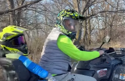 HAOS NA MREŽAMA! Darko Lazić vozi sina (6) na kvadu kroz šumu, snimak zapalio internet! (VIDEO)