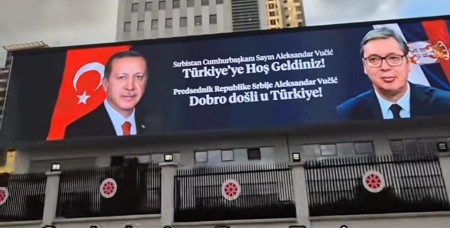 OVAKO SE POŠTUJE VUČIĆEVA SRBIJA! Bilbordi dobrodošlice u čast dolaska srpskog predsednika širom Ankare (FOTO)