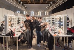 Saloni ne staju: Ova raskošna nijansa osvojila žene širom Srbije!