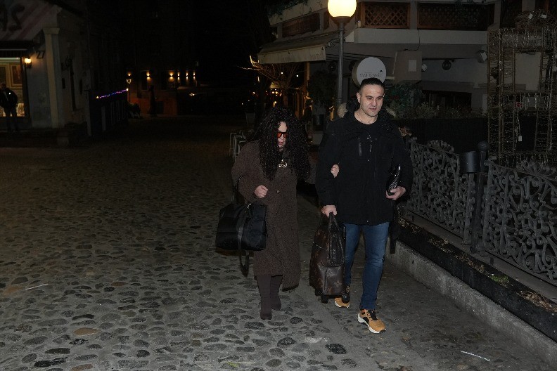 "STRAŠILO, KAKO TO IZGLEDAŠ?!" Naša pevačica trpi jezive uvrede: "Ljudi, trudila sam se..." 