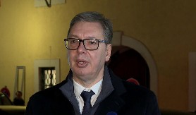 VUČIĆ "OLADIO" BLOKADERE: Vidim da se mučenici spremaju, valjda da me tuku