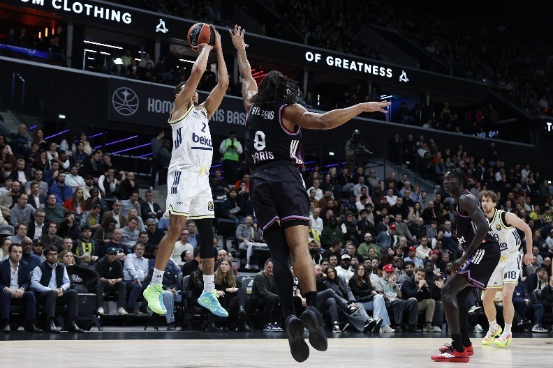 LUDNICA U ATINI Boldvin srušio PAO u poslednjoj sekundi