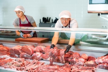 Mesari otkrivaju istinu: Ako je meso ove boje, znajte da je sveže