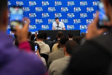 JOKIĆ NASMEJAO SVE: Nije me briga za MVP nagradu dok konji pobeđuju