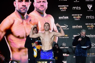 TEROR SRBA U "PIONIRU" Brutalan nokaut Borislava Nikolića