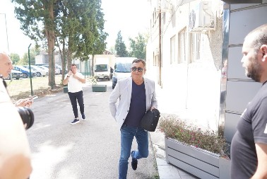 "KRETENU, ŠTA RADIŠ?" Voditelj doživeo haos na radnom mestu: "Upala je kao furija"