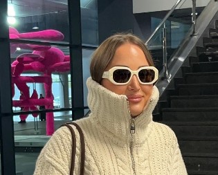 EVO U KAKVOM JE STANJU PRIJA NAKON PADA Doživela peh na bini, pa se vratila u Beorgad: "Baš mi je teško" (VIDEO) 