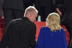 „Gde nju nađe, može da ima lepšu i zgodniju!“: Pevač ostavio trudnu ženu zbog njene drugarice