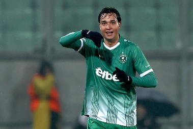 BIVŠI ZVEZDIN IGRAČ NAPRAVIO VELIKI PREOKRET Srbin pogotkom doneo trijumf u 87. minutu