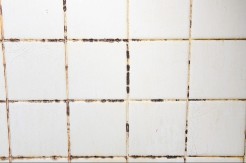 Skida sve, izgledaće kao da ste stavili nove: Ovo sredstvo izbeljuje fuge samo tako, čiste da čistije ne mogu biti