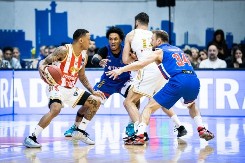 SLOMILI OTPOR RIVALA U POSLEDNJEM KVARTALU Crvena zvezda savladala žilavu Igokeu u prvom meču plej-ofa ABA lige