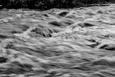 POPLAVE ODNELE JEDAN ŽIVOT: Proglašena vanredna situacija u dva okruga 