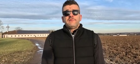 USRED SAM NIČEGA, A SOBU PLAĆAM 550 EVRA Gastarbajter pokazao gde živi – spava na podu, iz kuhinje mu čak nestala i tepsija