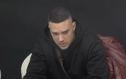 ANĐELO ZBOG MAJKE JECA NA SAV GLAS Jedva se smirio: "Boli me to"