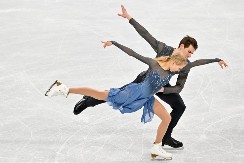 NAJLEPŠI ZIMSKI SPORT POSTOJI NA OLIMPIJSKIM IGRAMA PREKO 100 GODINA Veoma je opasan i zahteva veliku preciznost, a publika ga obožava