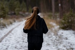 PRONAĐENA NESTALA DEVOJČICA (14) IZ POŽAREVCA Posle nekoliko dana potrage vraćena majci