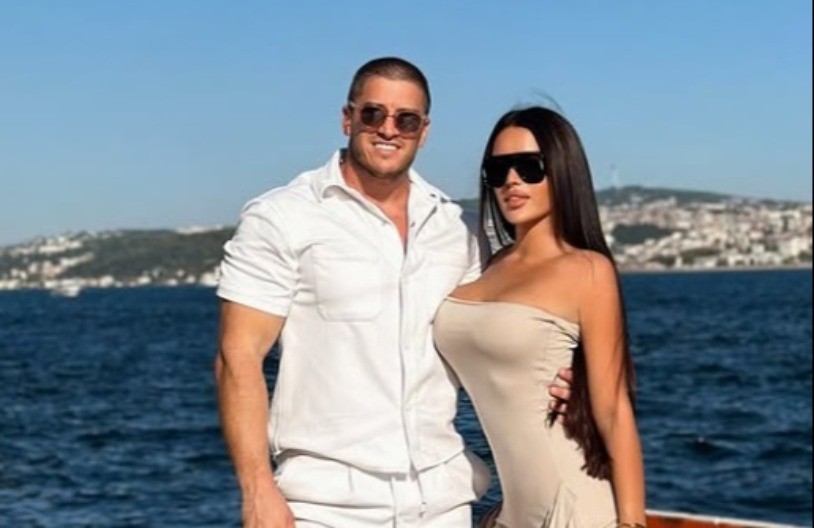 DAVID SE POVUKAO IZ JAVNOSTI I OŽENIO FATALNU BRINETU! Njegova žena pokazala hot telo nakon porođaja (FOTO)