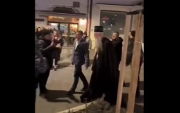 BLOKADERI SU DOTAKLI DNO! Vređali patrijarha Porfirija i napali mitropolita Joanikija!