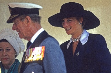 Počelo je čim se udala, niko nije znao kuda ide svake nedelje: Ovu tajnu je princeza Dajana krila kao zmija noge