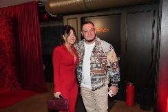 GASTOZOVA NOVA DEVOJKA VEČERAS ULAZI U ELITU Tek je pokazao javno, a sada spremna da napravi haos 