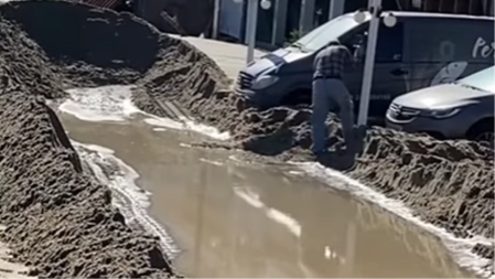 SABLASNE SCENE SA OMILJENOG LETOVALIŠTA SRBA: Ulice se pretvorile u reke, more se podiglo pola metra (VIDEO) 