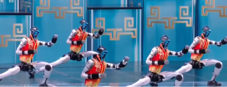 KINA JE UZ PLES ROBOTA I VATROMET UŠLA U GODINU KONJA  Milioni su gledali spektakl