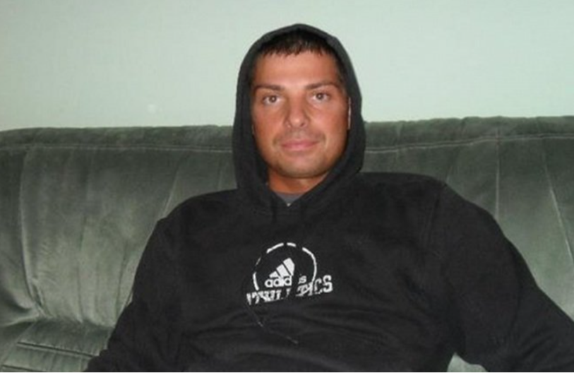 EVO KO JE PRETUKAO SINA SNEŽANE ĐURIŠIĆ Poznat identitet napadača sa Vračara, policija mu je za petama!