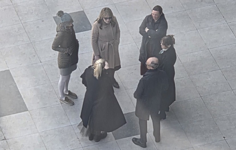 I KOLEGE SE DISTANCIRALE OD TUŽITELjKE: Na skupu podrške Bojani Savović pojavilo se pet ljudi