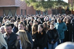 SIN ISPRATIO MAJKU NA VEČNI POČINAK Naslednik Tatjane Ječmenice nem od bola, potresna scena na novosadskom groblju