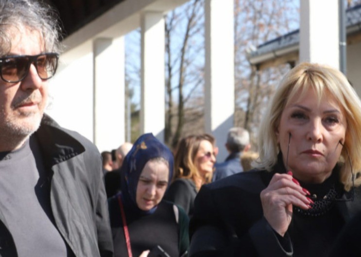 PARTNER SNEŽANE ĐURIŠIĆ NAPRAVIO HAOS U EMISIJI Voditeljka jedva sprečila sukob i to zbog jedne stvari