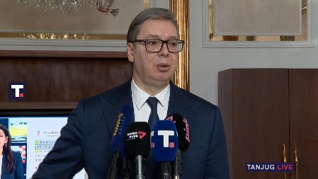  "KAD SI BLOKADER IMAŠ PRAVO DA RADIŠ ŠTA HOĆEŠ" Vučić: Nisam doneo odluku da li ću da pomilujem čoveka koji je lupio šamar blokaderu