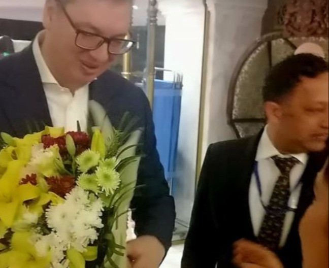 VUČIĆ SE SASTAO SA MODIJEM Susret u palati u Nju Delhiju