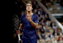 EMOTIVNA SCENA NA TENISKOM TERENU Izgubio oca nedavno, pa se "slomio", kolega ga zagrlio i tešio