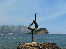 DOZIVALA U POMOĆ, ALI NIKO NIJE ČUO Zbog rupe u crnogorskom zakonu pitanje da li će iko odgovarati za Tijaninu smrt