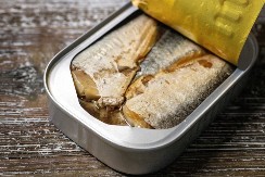 NAJBOLJA HRANA IZ MORA Lekari objasnili šta se dešava sa organizmom ako često jedete OVU ribu